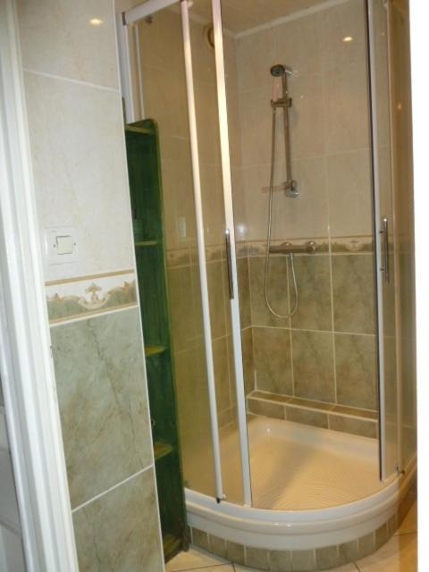 Pour Deplacement 3 Chambres 艾奇罗里斯 外观 照片
